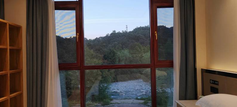 梵净山梵汀兰舍图片