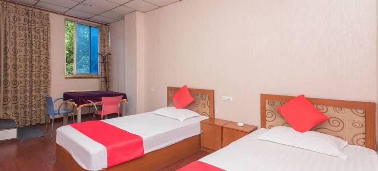 OYO广安安洁宾馆图片