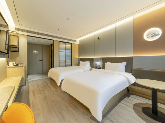 唯庭酒店(上海大场镇地铁站店)