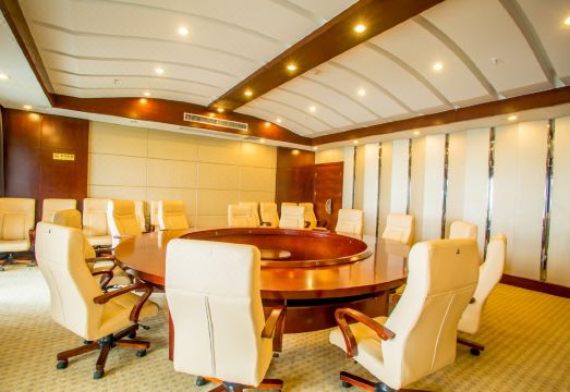 Sunshine Beach Holiday Hotel Hotel Overview