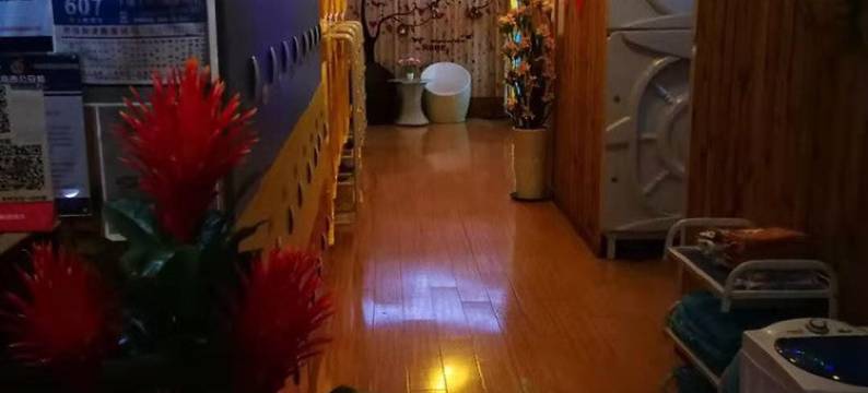 青岛天舒太空舱客栈(凯德广场清江路地铁站店)图片