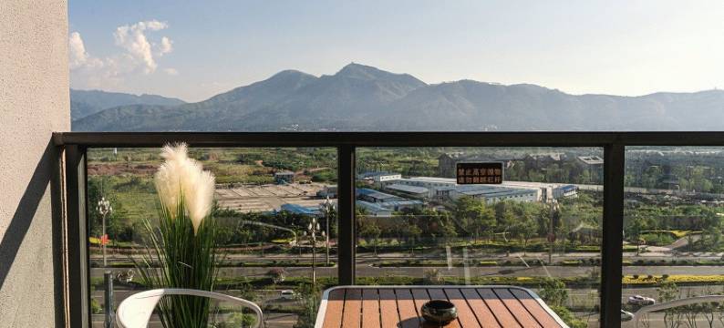 逸程·楹月酒店(西昌邛海17度店)图片