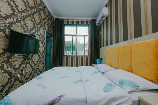 元江红星主题酒店