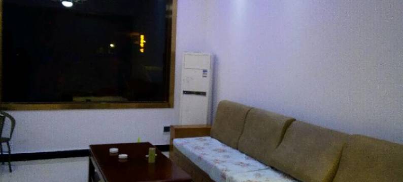 华阴心悦驿栈(华山火车站店)图片