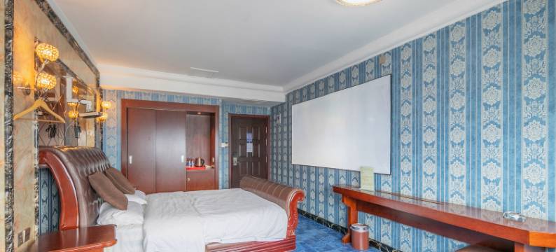 烟台新视野影院酒店(海港路振华商厦店)图片