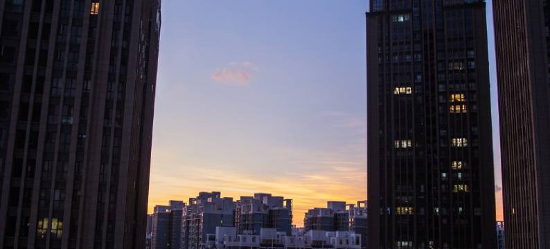 嘉优隆酒店(昆明高铁南站春融街地铁站)图片