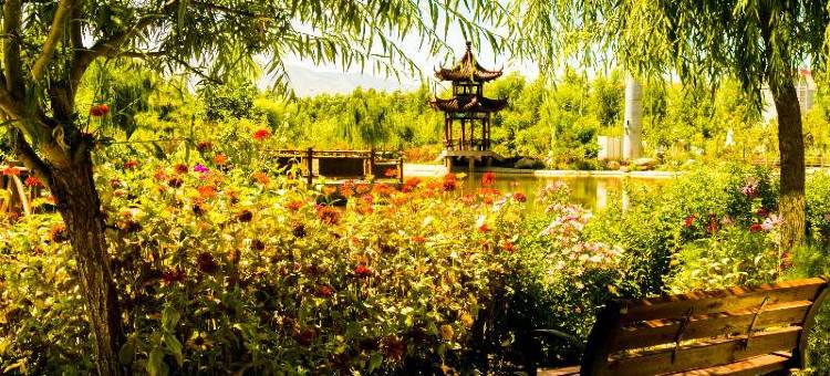 新源沁园假日酒店图片