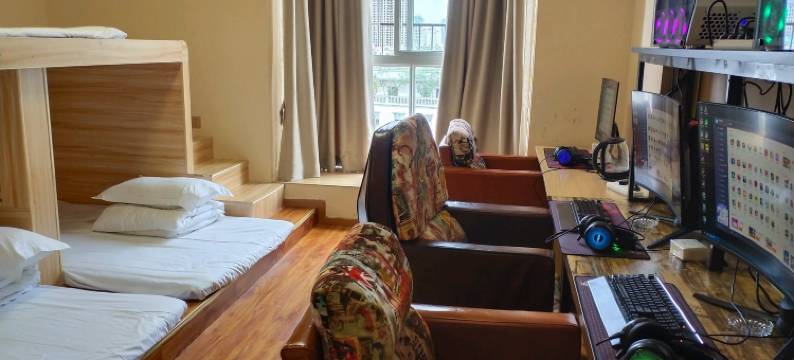 奥莱电竞酒店(绵阳高铁站店)图片