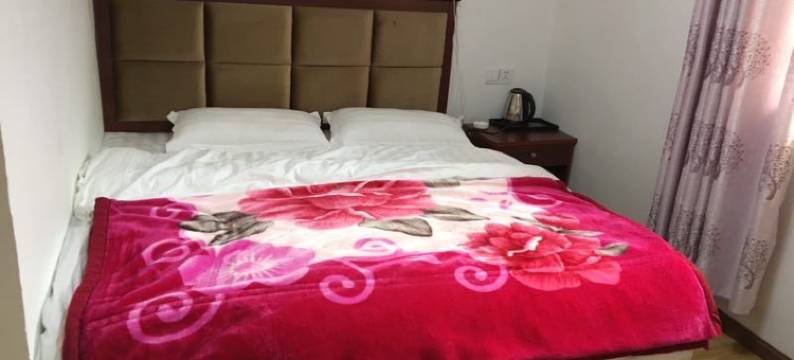 宝兴萨尔甲藏家乐图片