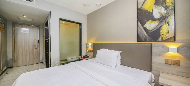 7天优品酒店(石家庄水上公园高柱地铁站店)图片