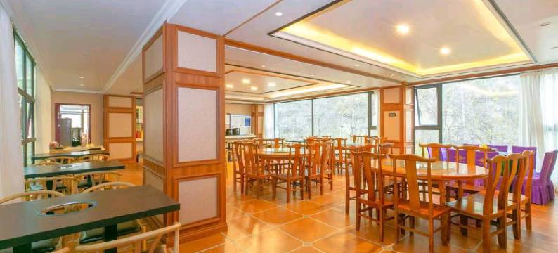 理县杰缘酒店(毕棚沟景区店)图片