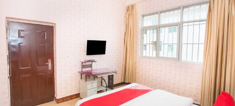 OYO曲靖兴华宾馆图片