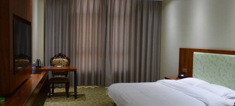 九峰山假日酒店图片