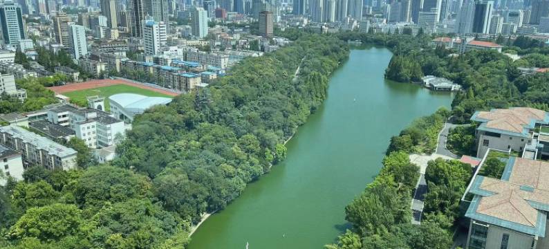 迷失海岸青年旅社(之心城安农大地铁站店)图片