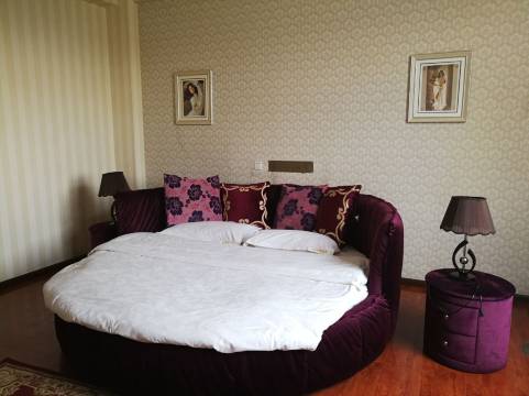 易门红枫假日酒店