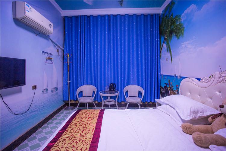 阳光住宿(湖北工程学院南大门店)