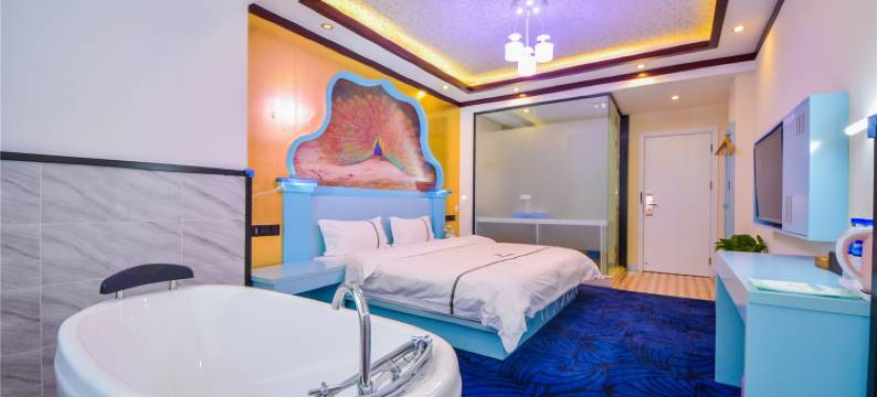 大理银宝主题酒店(大理高铁站店)图片