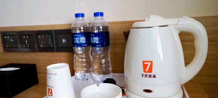 7天酒店(镇江苏宁广场永安路美食街店)图片