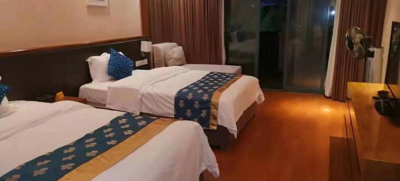 武隆仙山流云假日酒店图片