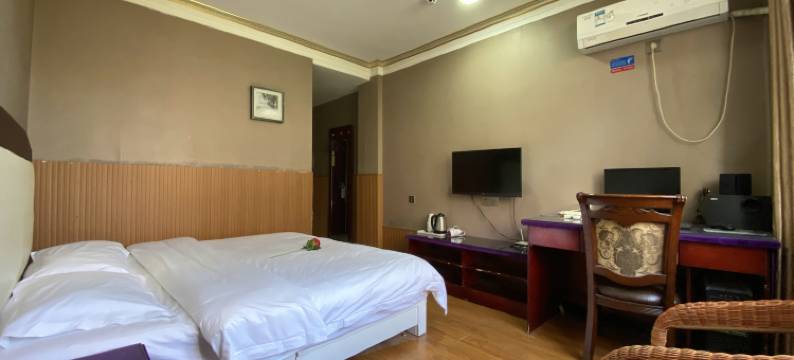 范县华庭商务宾馆图片