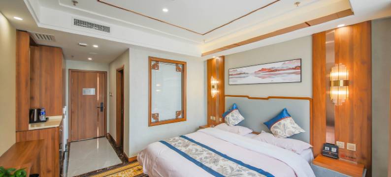 红宝石宾馆(赤峰高铁站店)图片