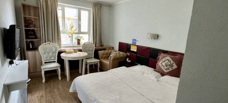 伊宁华越宾馆(六星街店)图片