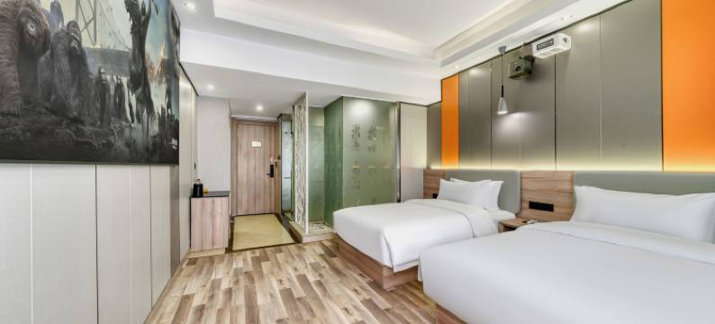 尊腾艺术电影酒店(杭州龙湖紫荆天街三墩地铁站店)图片