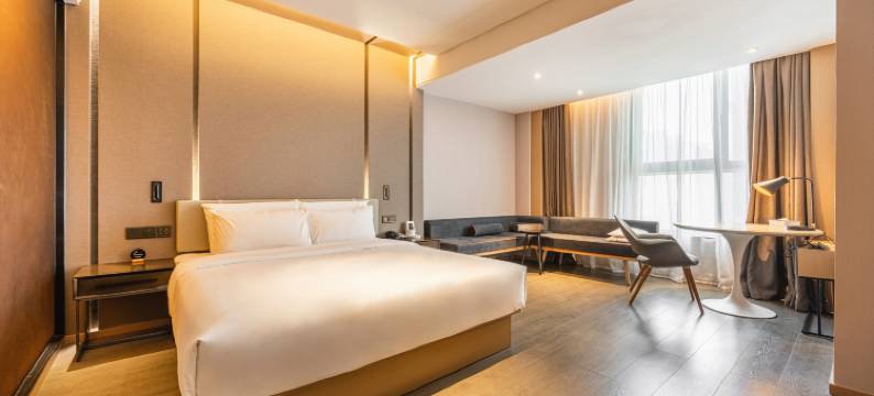 西安大雁塔曲江会议中心亚朵酒店图片