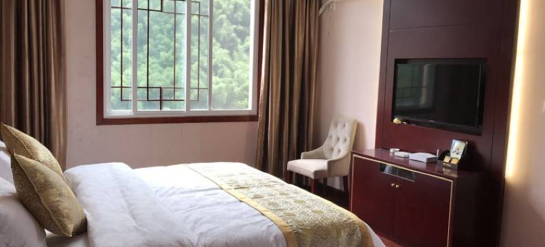 长宁七洞沟大酒店图片