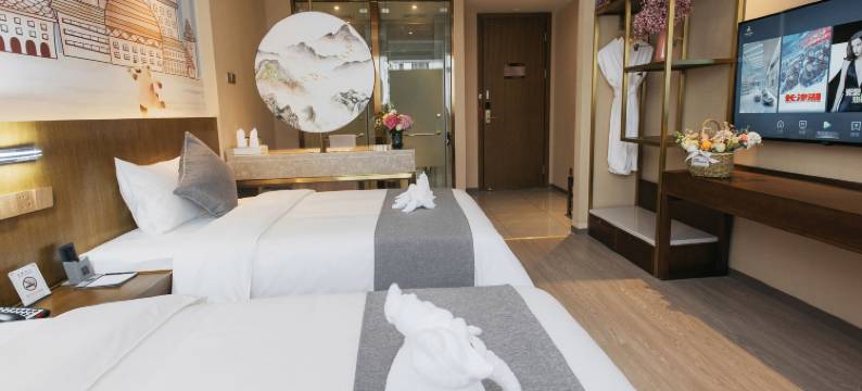 纬度全域酒店(南川万达广场店)图片