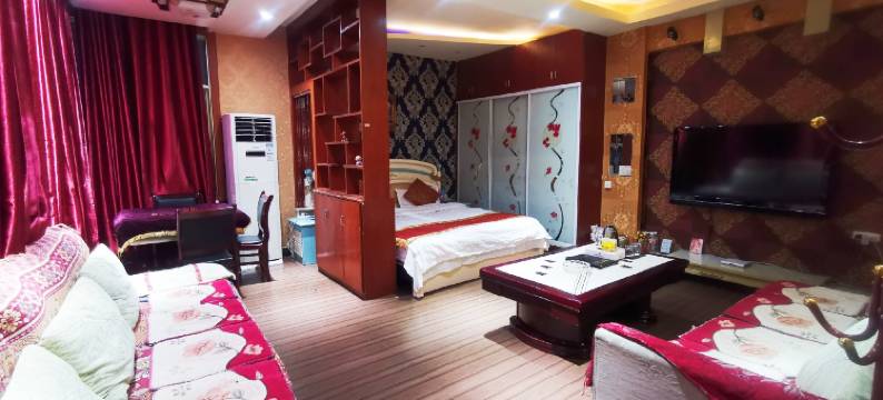 红阳宾馆(卫城贺龙广场店)图片