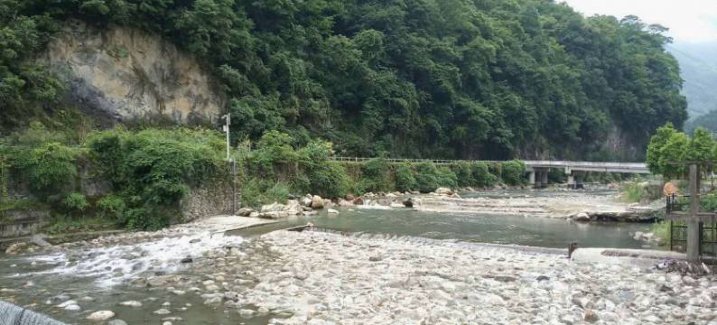 神农架坝上人家图片