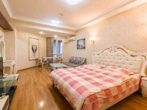 西安家世界主题公寓酒店