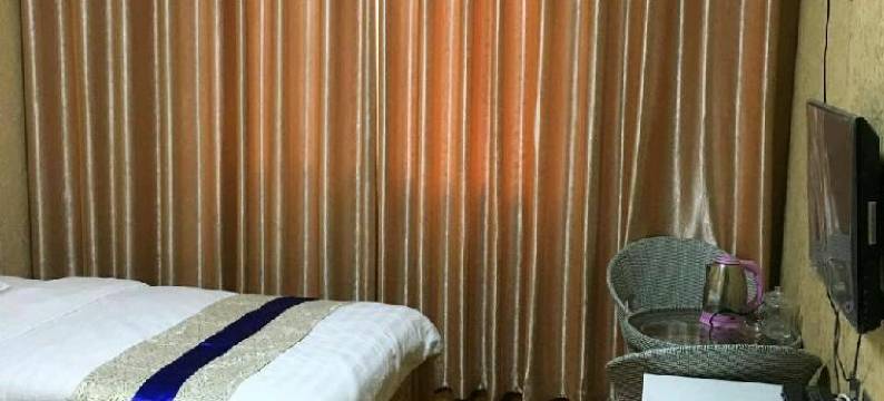 泸定雪绒花酒店图片