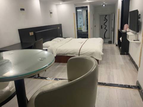 怡家快捷宾馆(皮口港店)