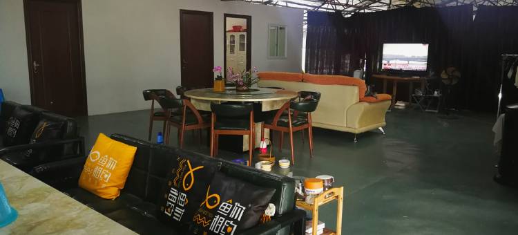板桥·艺术酒店(贵阳花溪区大学城店)图片