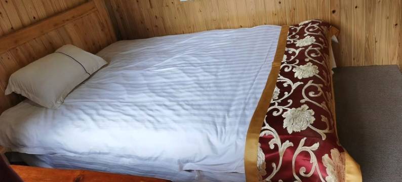 邛崃清荷山房民宿图片