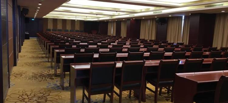 南昌格斯莱顿国际大酒店(青山湖万达李巷地铁站店)图片