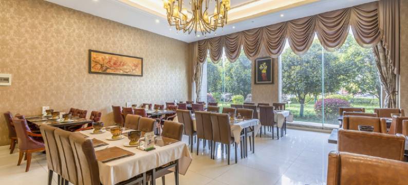 信阳中乐百花酒店(市政府万达广场店)图片