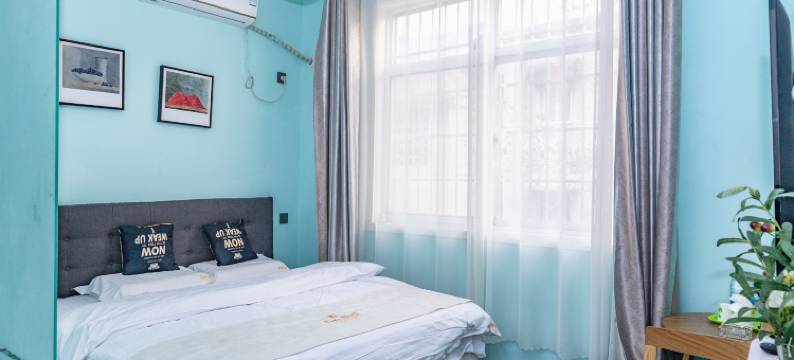 星海轻奢民宿(开封清明上河园店)图片