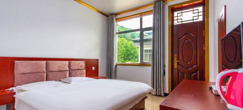 骆驼王子民宿(麦积山石窟景区店)图片