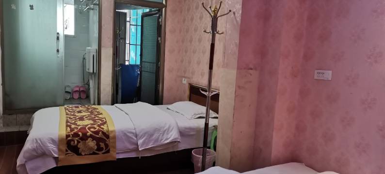 毕节坡头车旅馆图片