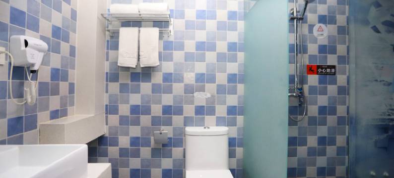 烟台爱乐唯主题酒店图片