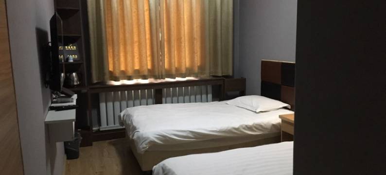 伊宁华越宾馆(六星街店)图片