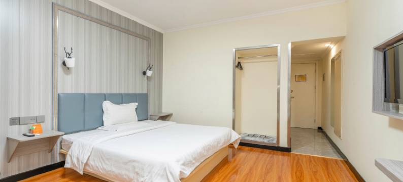 七天连锁酒店(滨州渤海国际广场中百大厦店)图片