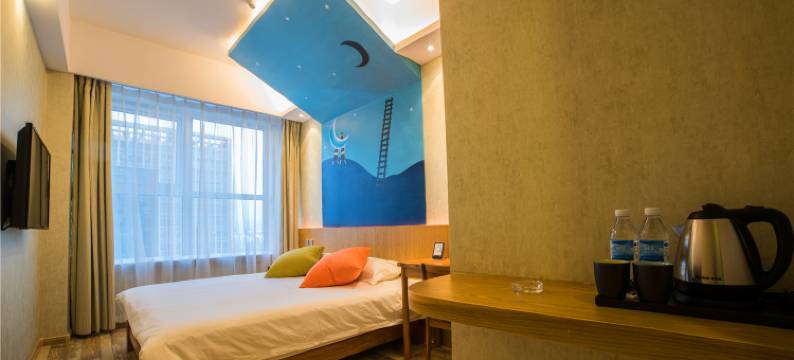 济南倾歌竹马酒店(长清大学城店)图片