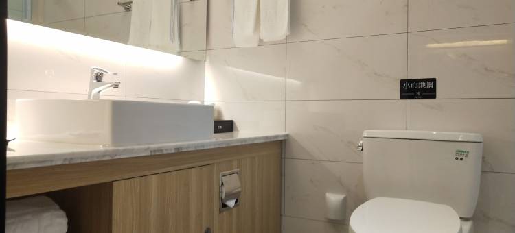 H酒店(万达广场赤峰学院店)图片