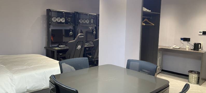 科加斯电竞主题酒店(仙桃职院店)图片