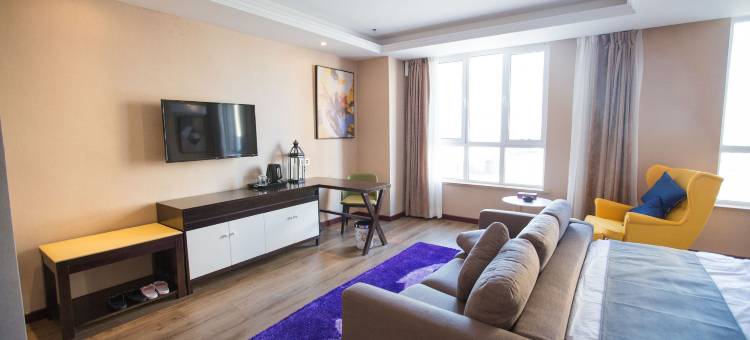 包头月半湾主题酒店(团结大街店)图片