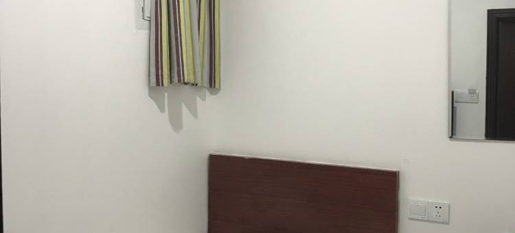 上海静净宾馆(漕宝路地铁站店)图片